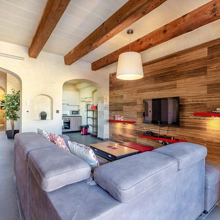 A Popular Pet Friendly Villa With A Pool, Gozo Xagħra Kültér fotó