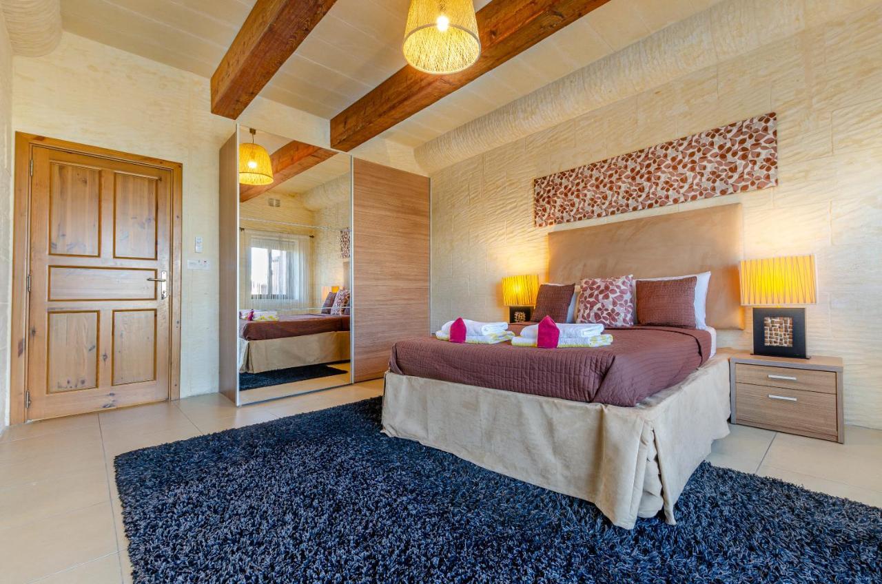 A Popular Pet Friendly Villa With A Pool, Gozo Xagħra Kültér fotó