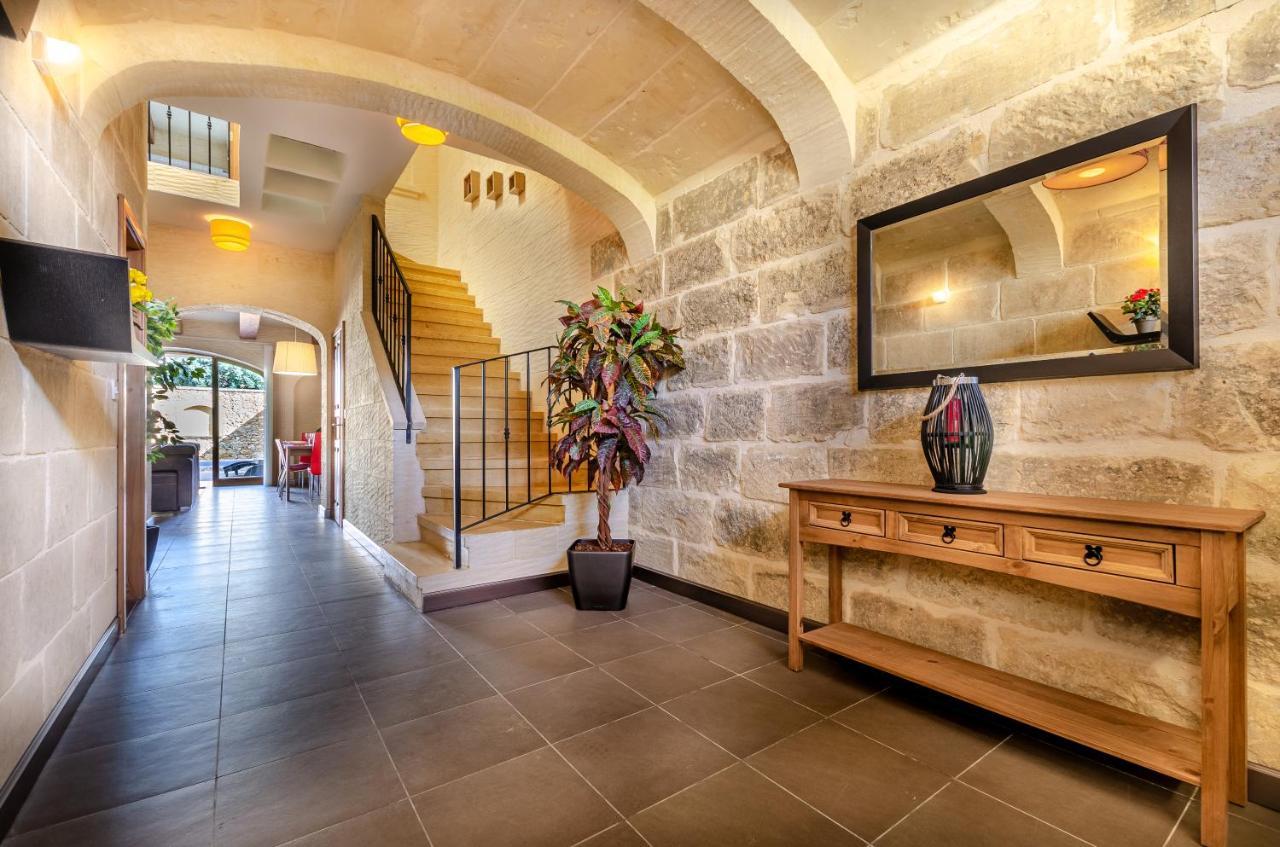 A Popular Pet Friendly Villa With A Pool, Gozo Xagħra Kültér fotó