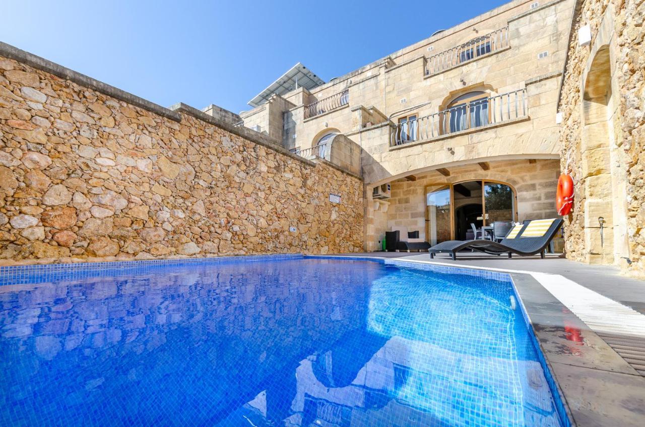 A Popular Pet Friendly Villa With A Pool, Gozo Xagħra Kültér fotó