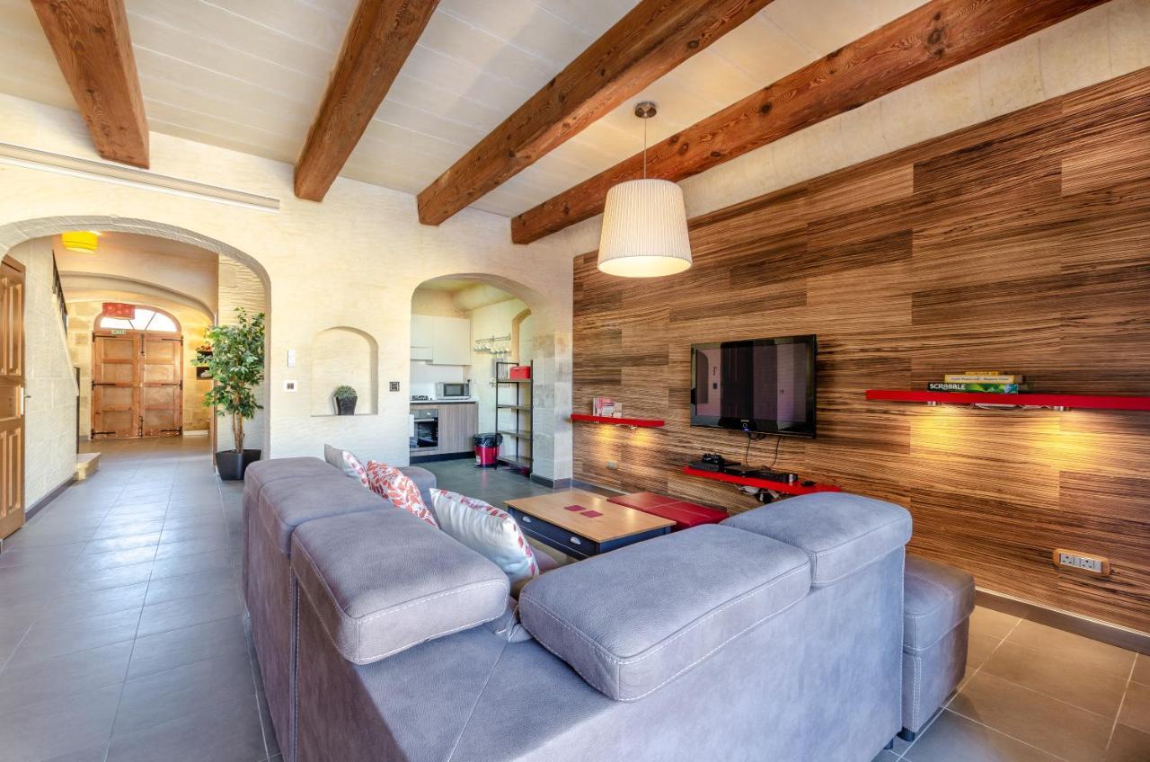 A Popular Pet Friendly Villa With A Pool, Gozo Xagħra Kültér fotó