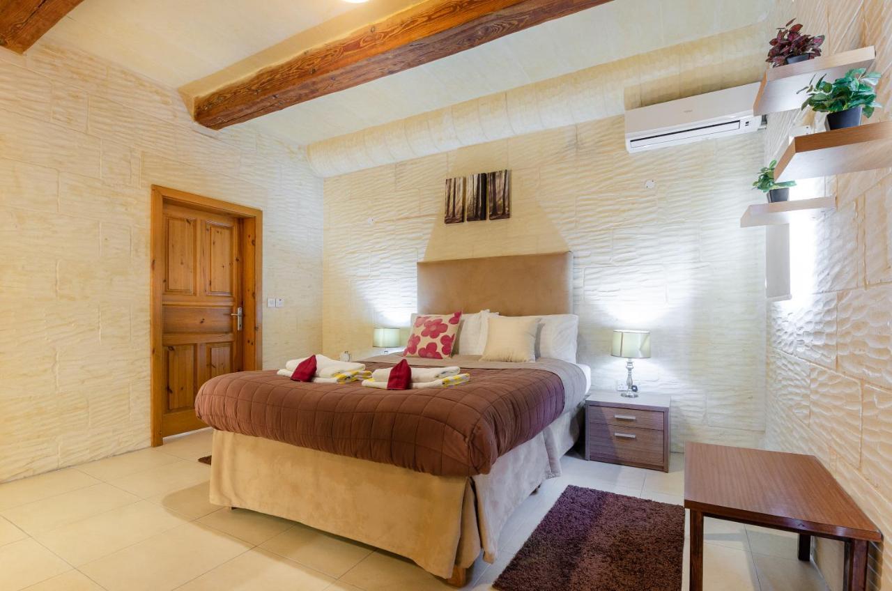 A Popular Pet Friendly Villa With A Pool, Gozo Xagħra Kültér fotó